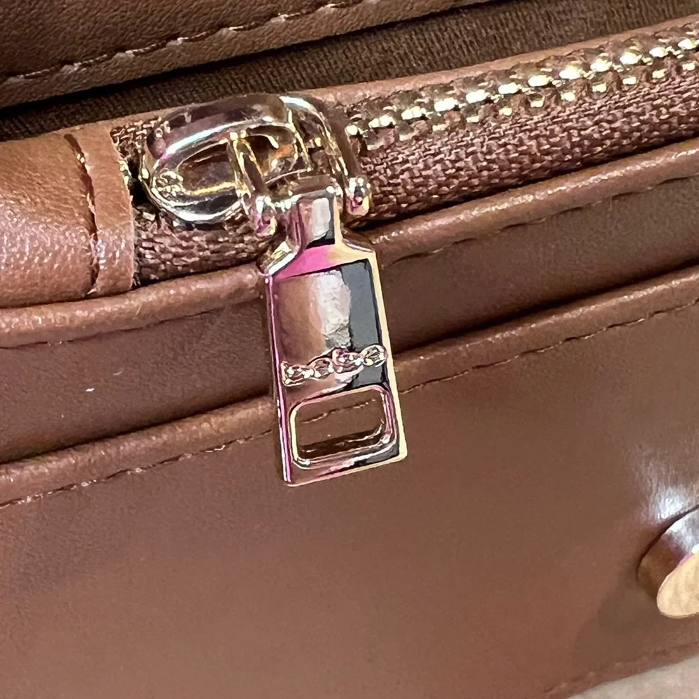 bebe Sophia chain crossbody - Picture 6 of 16